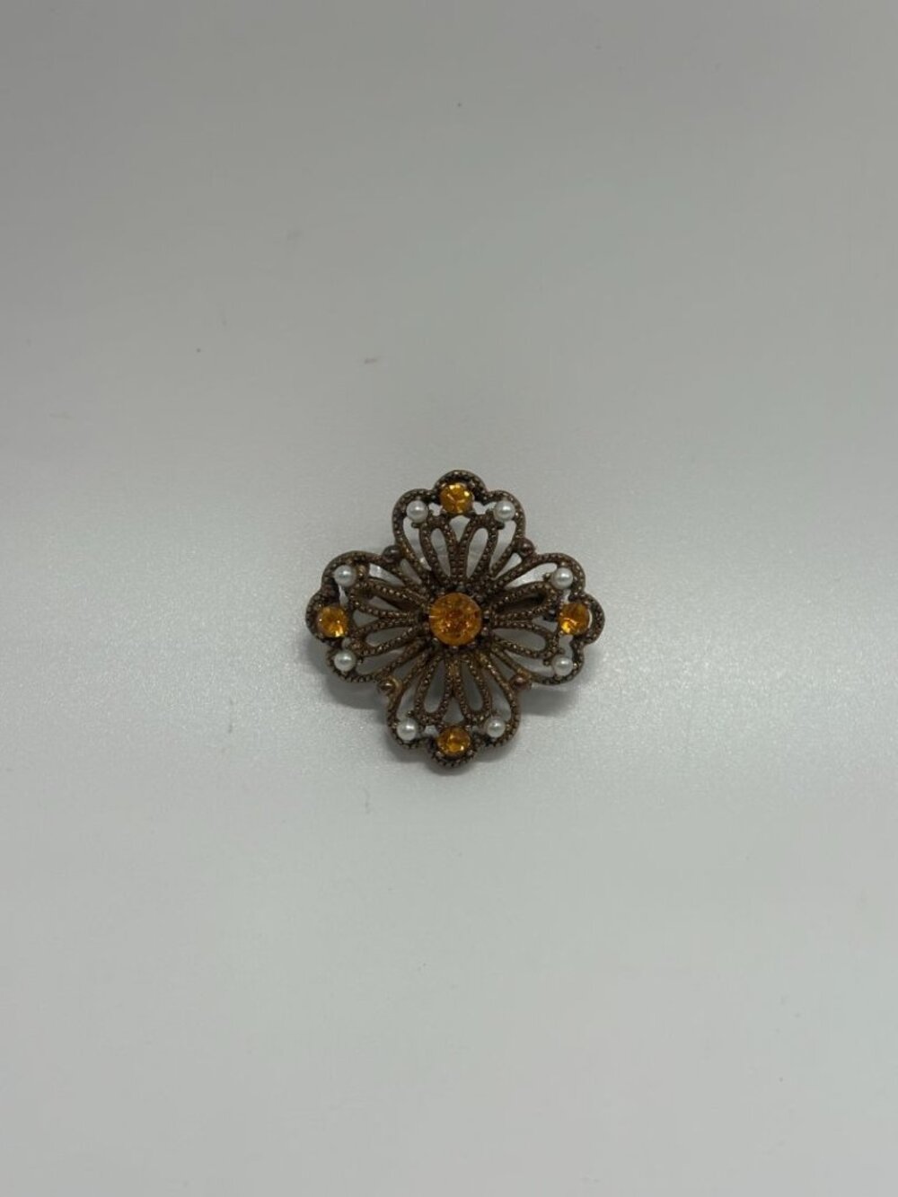 Gold-Tone Vintage 1950s/1960s Wire Filigree Textured Brooch Pin